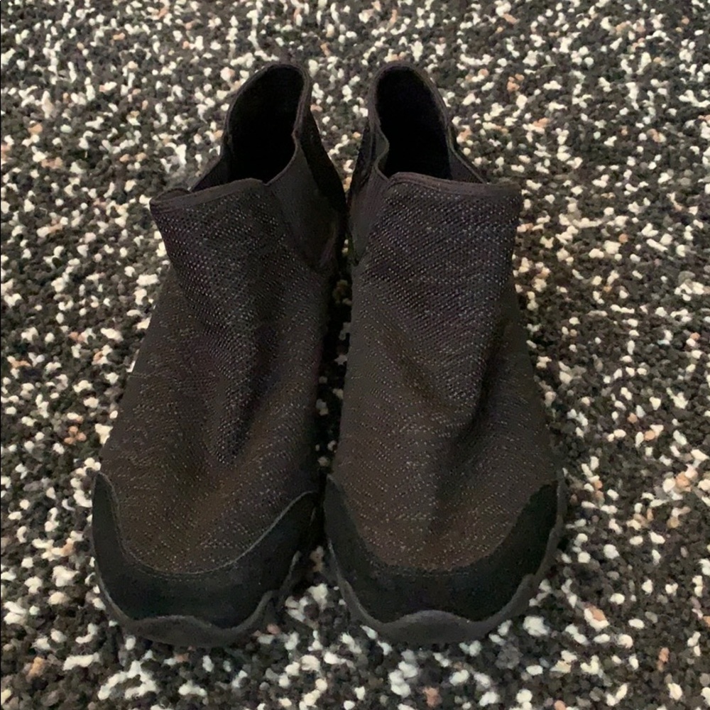 Sketchers Ankle Height Casual Shoes